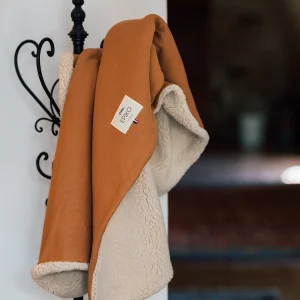 Couverture bébé nid d’abeille camel/sherpa ERABLE