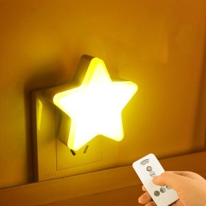 Lampe murale LED en forme d’étoile avec télécommande